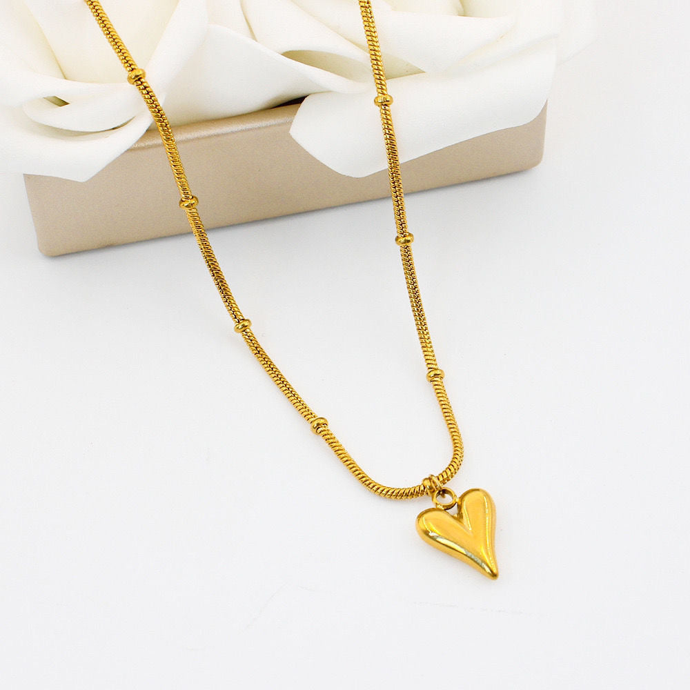 Heart Shaped Pendant With Chain