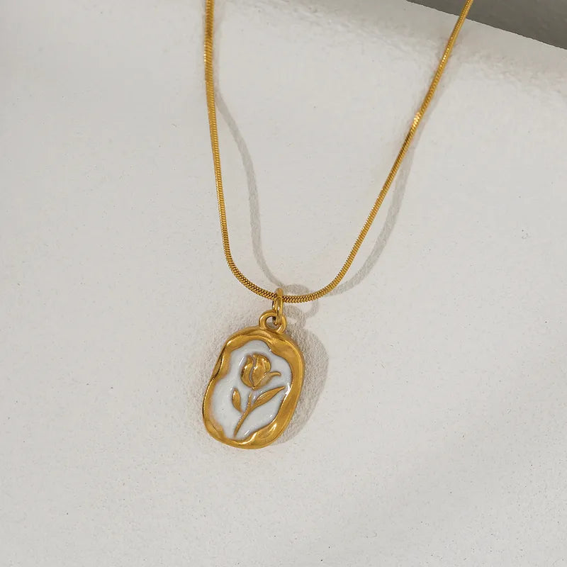 Rose Vintage Necklace